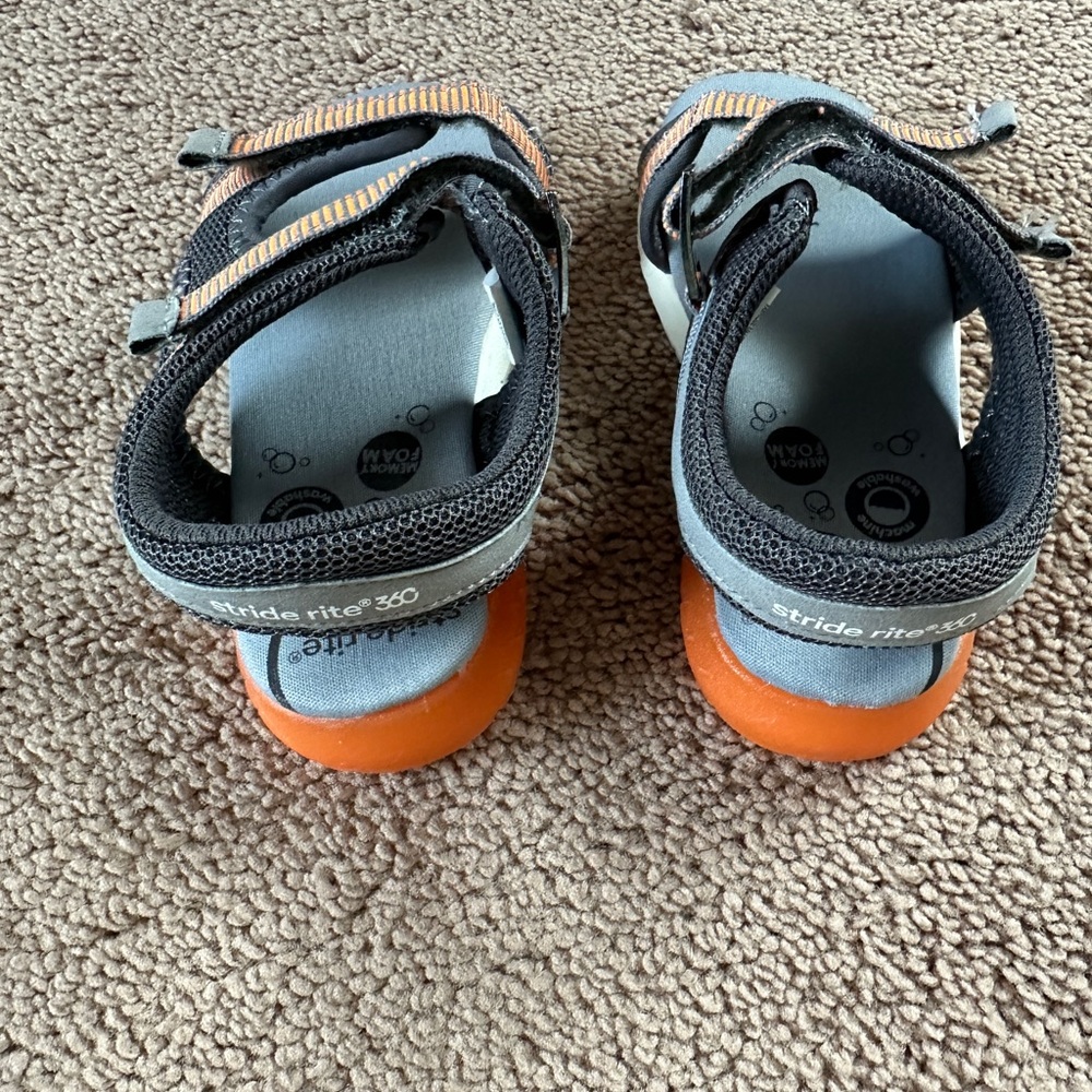 New/Stride rite - Picture 2 of 5